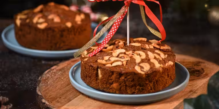 how cake shops in hyderabad make same day delivery possible